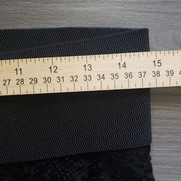 NYGARD SLIMS Womens Flocked Snakeskin Print Straight Leg Stretch Pant Sz Medium - Picture 8 of 8